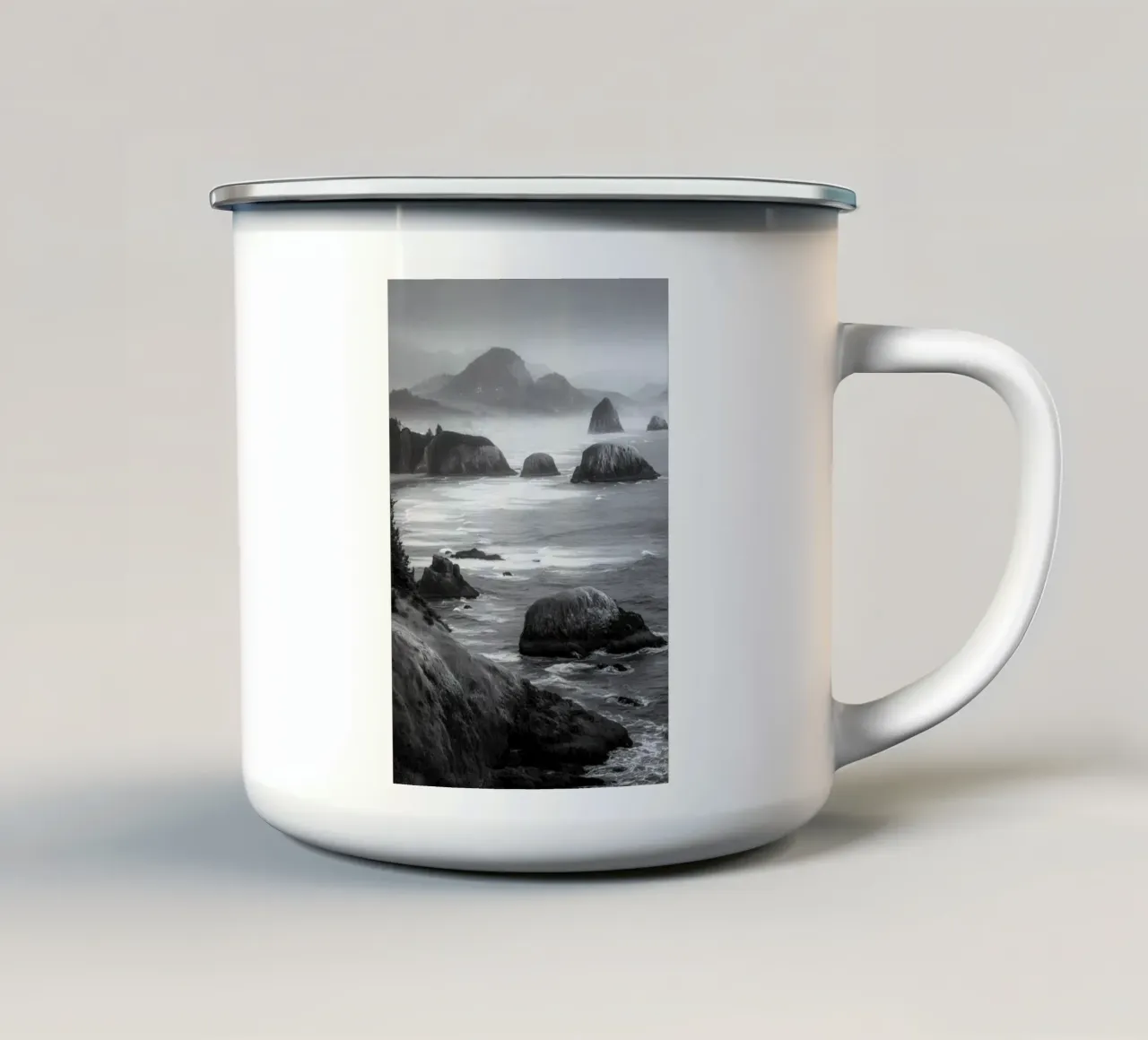 Zwart-wit kustlandschap emaille mok van Indigo Tides Art