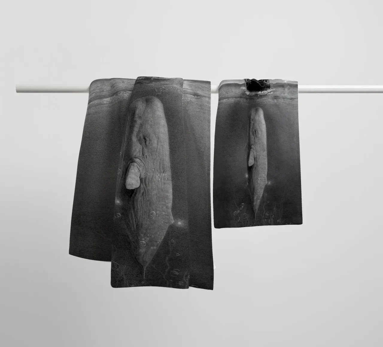 Walfisch im Meer Handtuch von christal shop