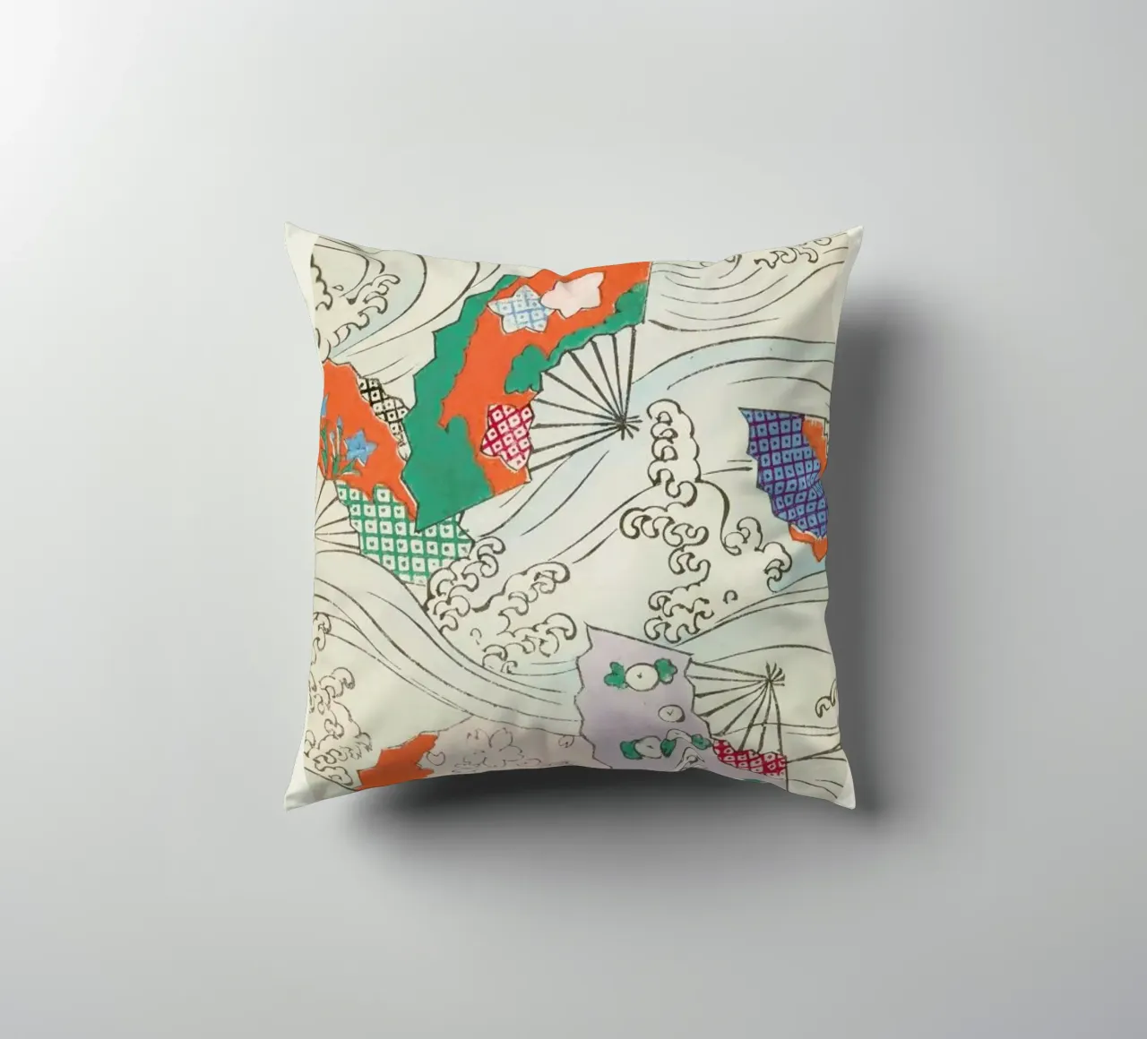 Shin-Bijutsukai - Crest & Fan cuscino da Vintage by JUNIQE