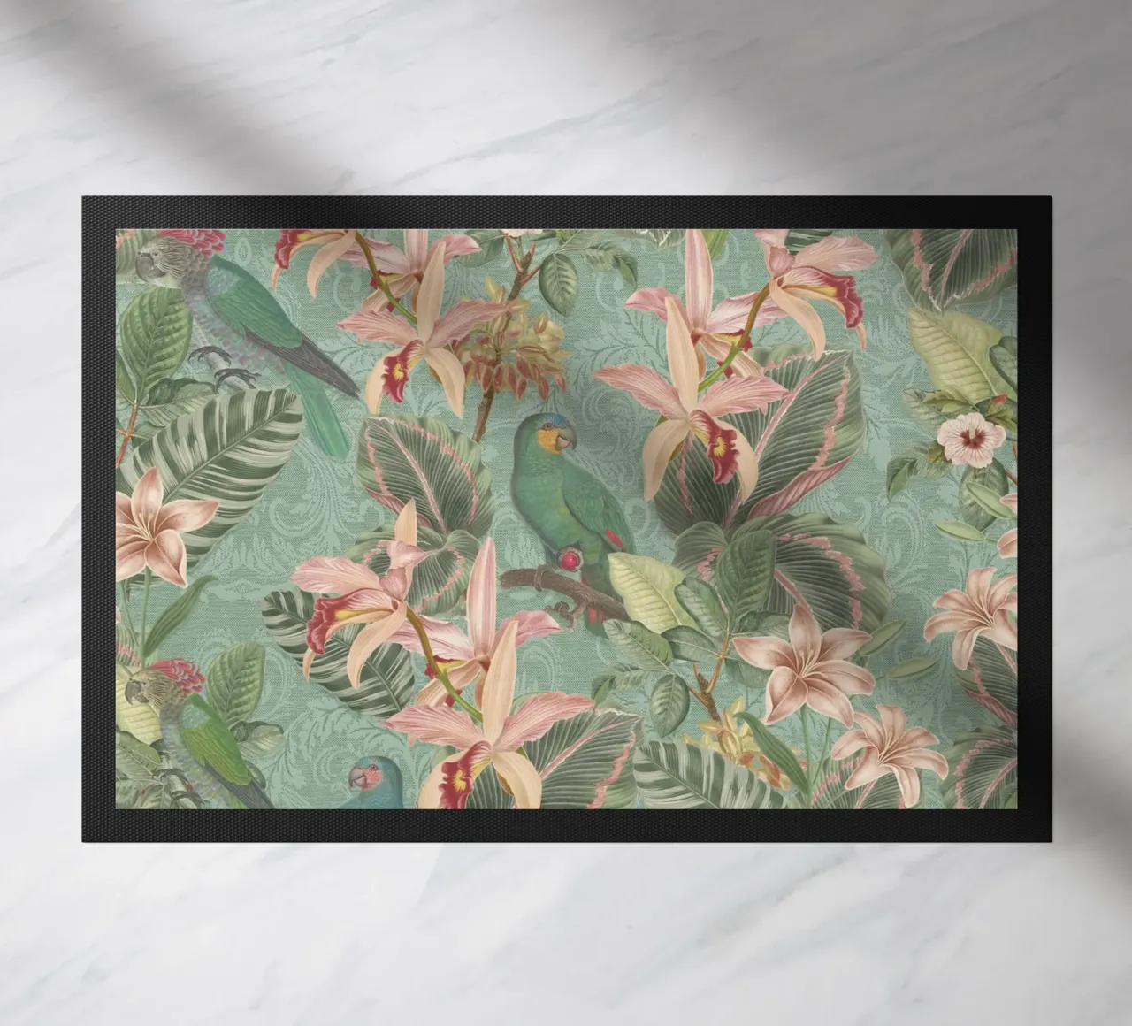 Uccelli della giungla tropicale, pappagalli d'epoca e fiori esotici zerbino da Bloomery Decor