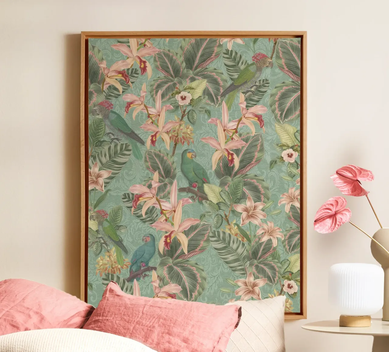 Uccelli della giungla tropicale, pappagalli d'epoca e fiori esotici tela con Cornice a cassetta da Bloomery Decor