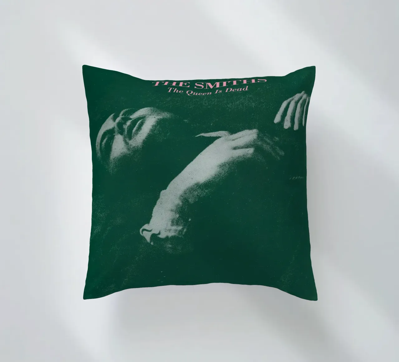 gli smiths la regina è morta cuscino da FKochStudio
