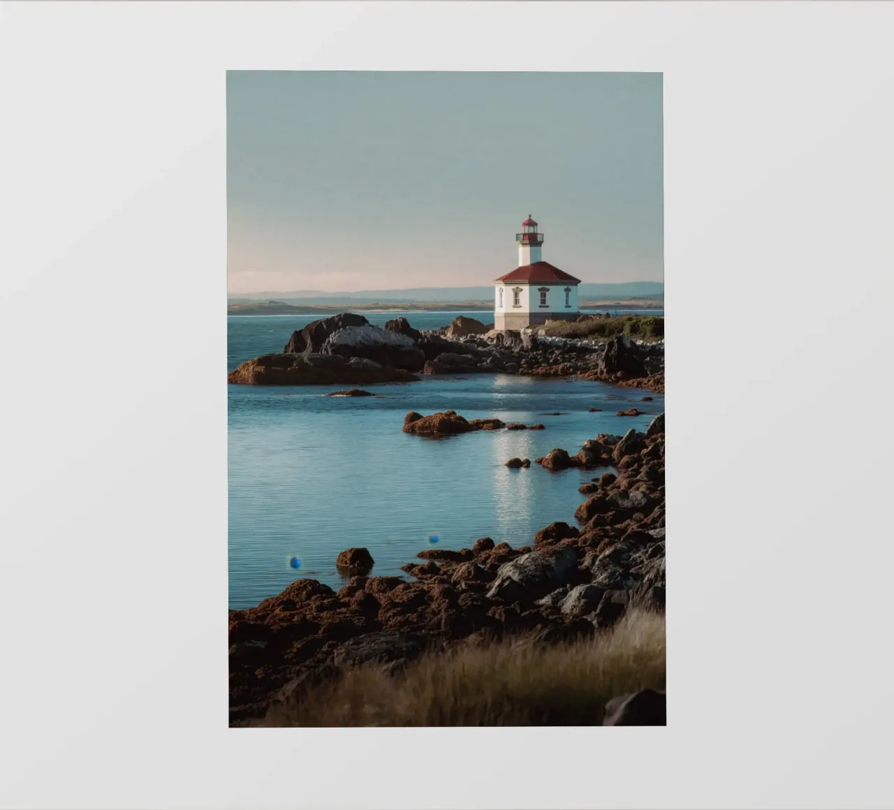 Faro al tramonto pellicola backlit da Indigo Tides Art