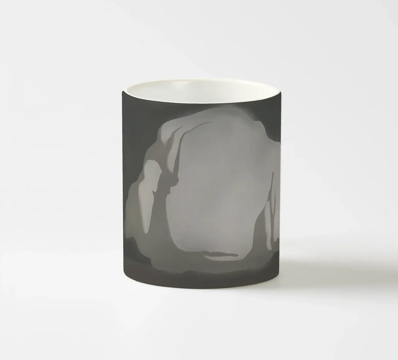 Scultura minimale in scala di grigi tazza in ceramica da Little Dean