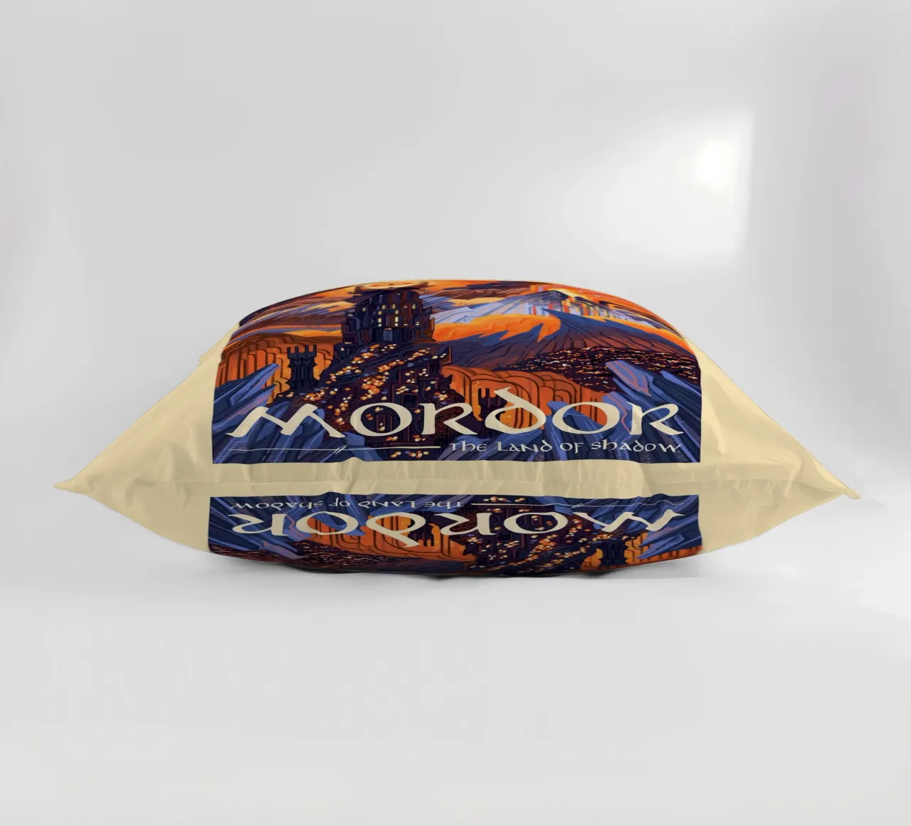 Mordor cuscino da Alice Slatera