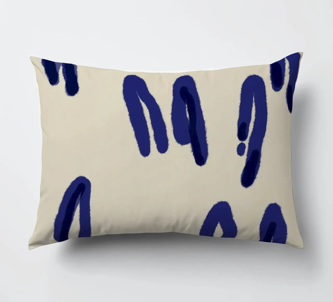 Astratto a inchiostro blu cuscino da Little Dean