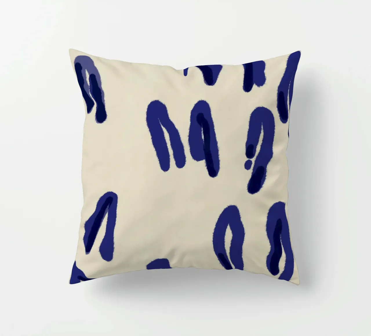 Astratto a inchiostro blu cuscino da Little Dean