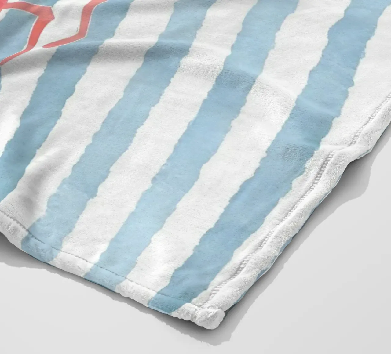 Chic nautico con un tocco di aragosta coperta in pile da cafelab