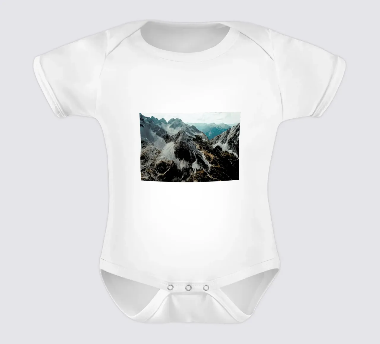 Alps In Austria body neonato maniche corte da Sebastian Hilgetag