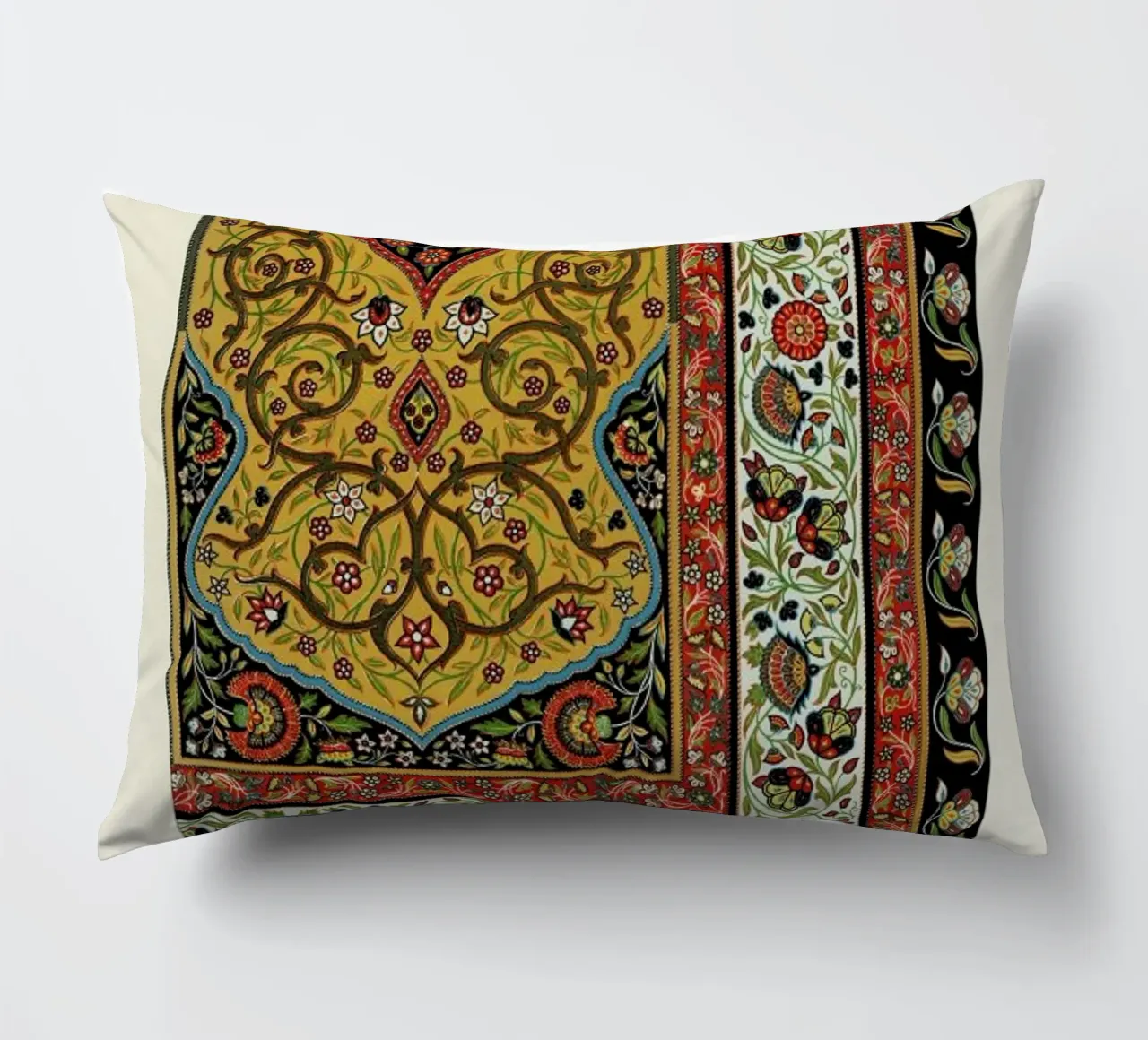 Racinet - Persian Ornamental Pattern II cuscino da Vintage by JUNIQE