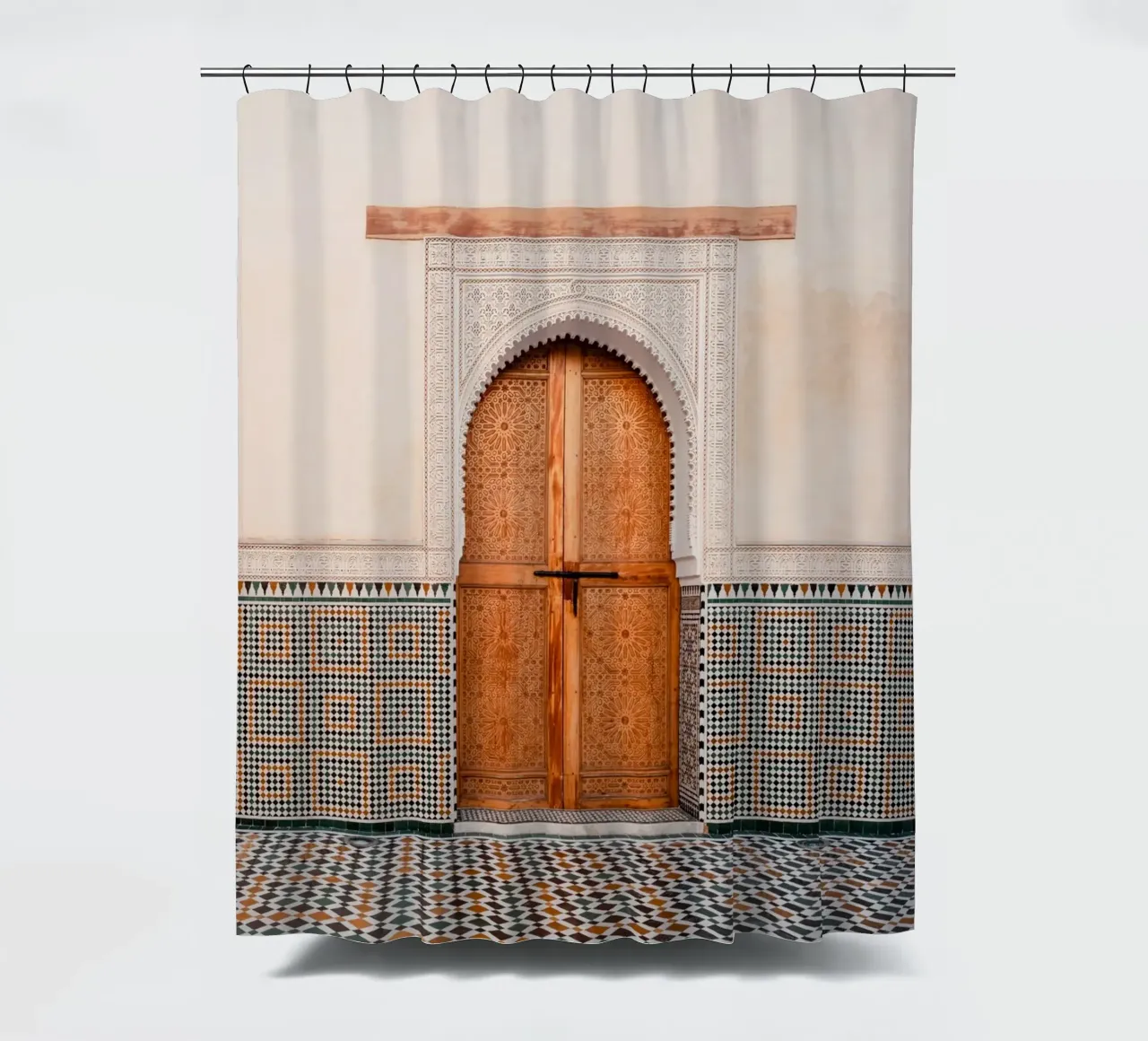 Moroccan door and colorful mosaic tiles tenda da doccia da photolovers