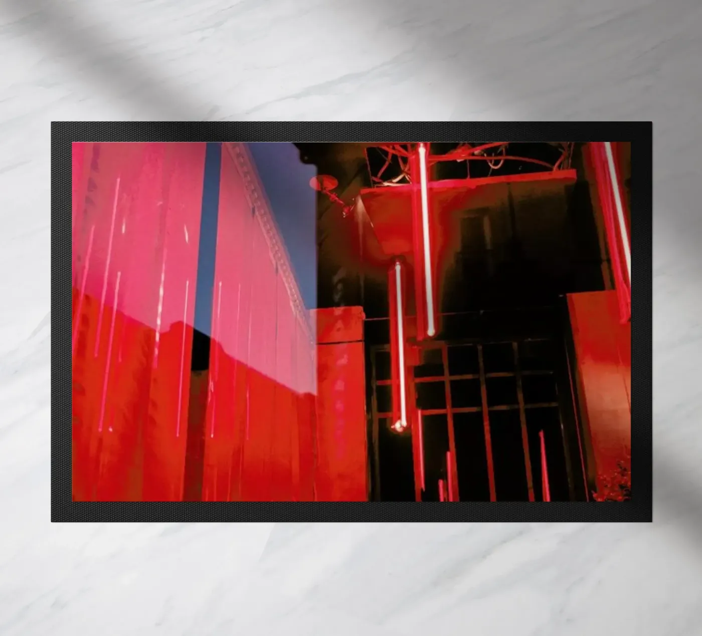 Red Room zerbino da Sebastian Hilgetag