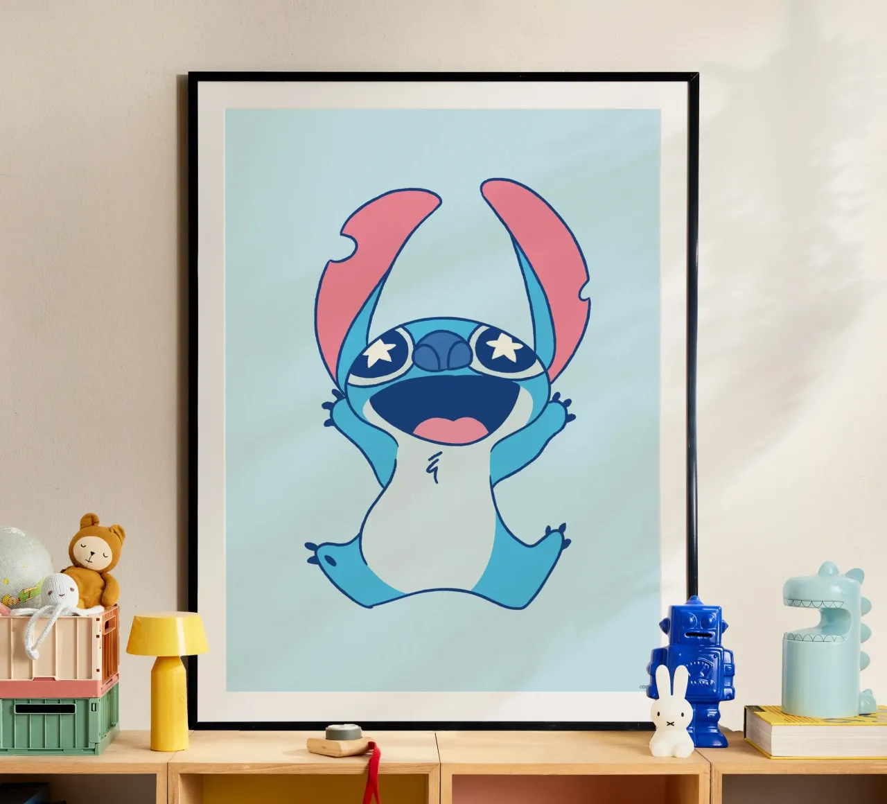 Hey Stitch Poster mit Aluminium Rahmen von Stitch