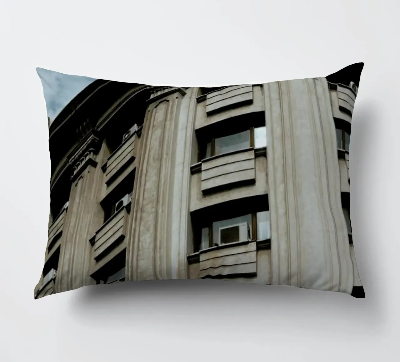 Monumental Architecture cuscino da Sebastian Hilgetag