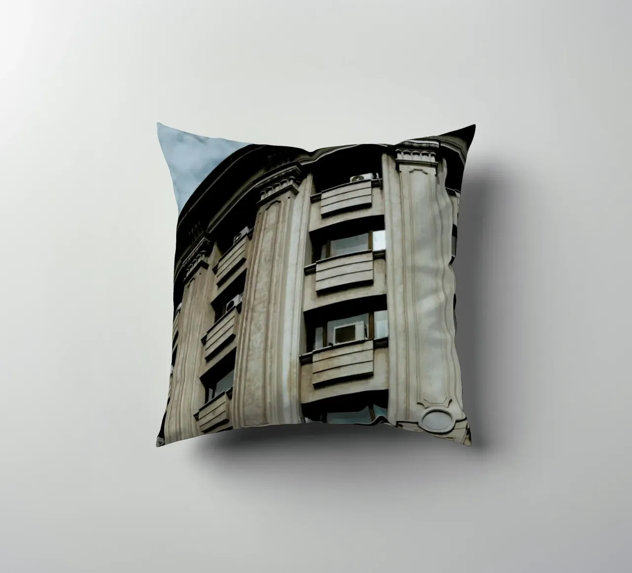 Monumental Architecture cuscino da Sebastian Hilgetag