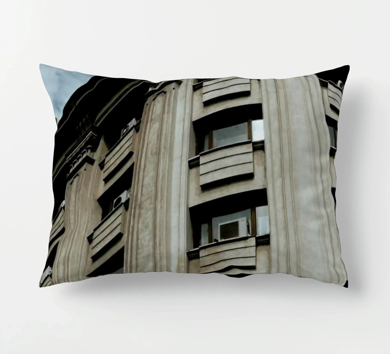 Monumental Architecture cuscino da Sebastian Hilgetag