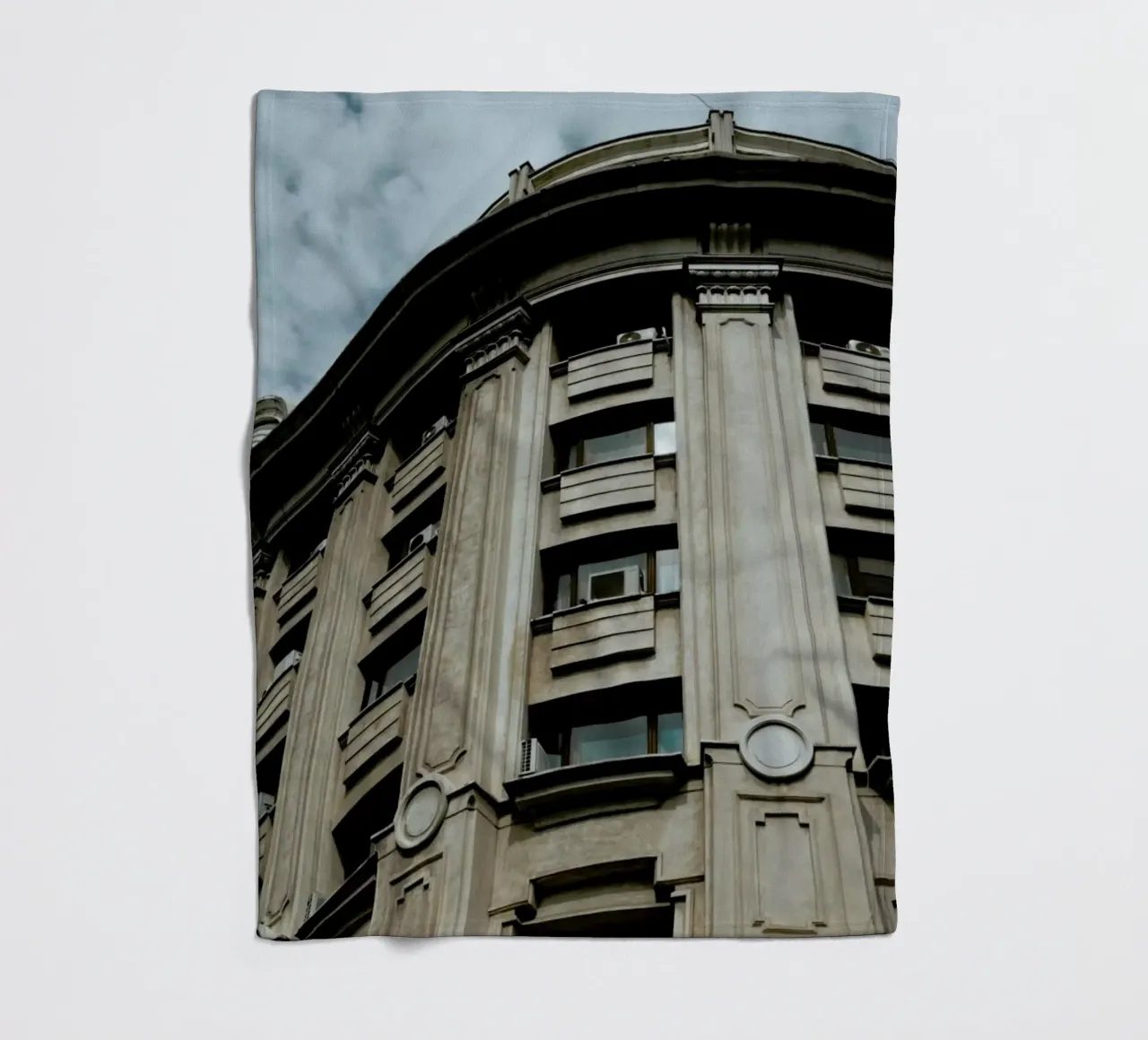 Monumental Architecture coperta in pile da Sebastian Hilgetag
