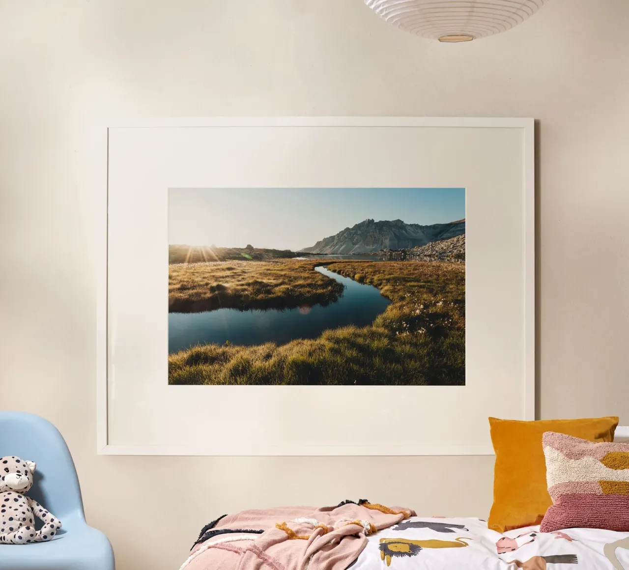 tramonto in montagna poster con telaio in legno da Earthly Visions