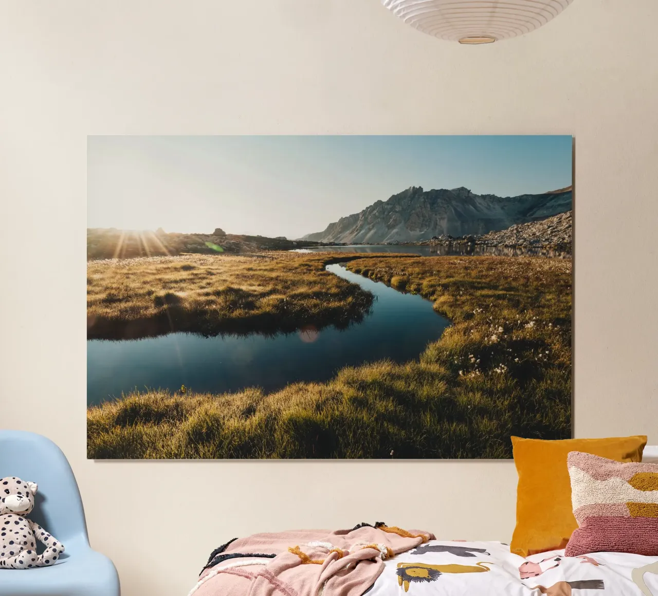 tramonto in montagna poster con telaio in legno da Earthly Visions