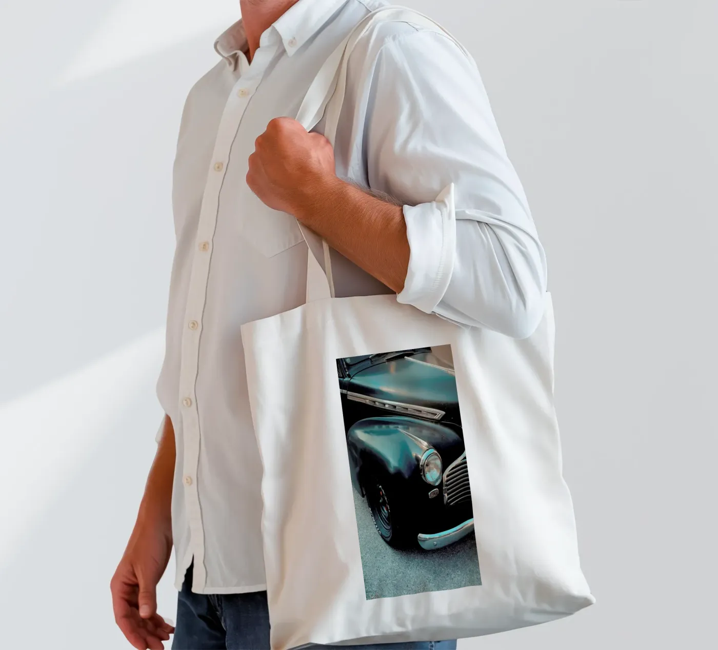 Black Oldtimer tote bag by Sebastian Hilgetag