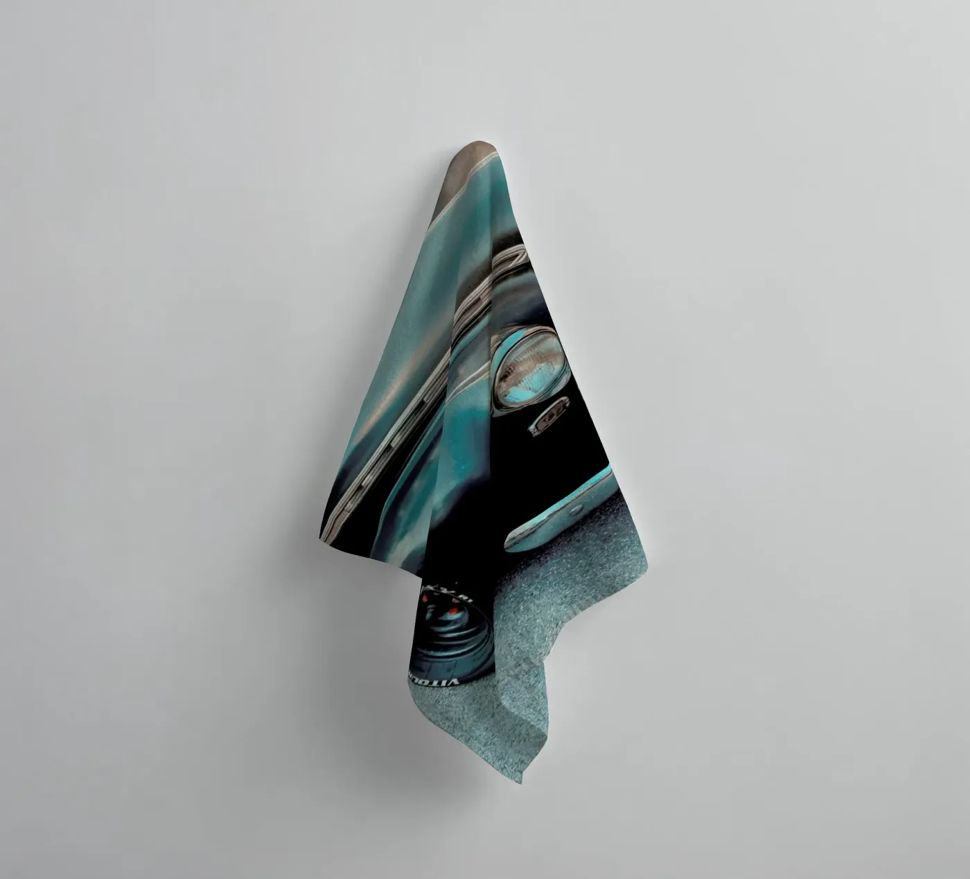 Black Oldtimer towel by Sebastian Hilgetag