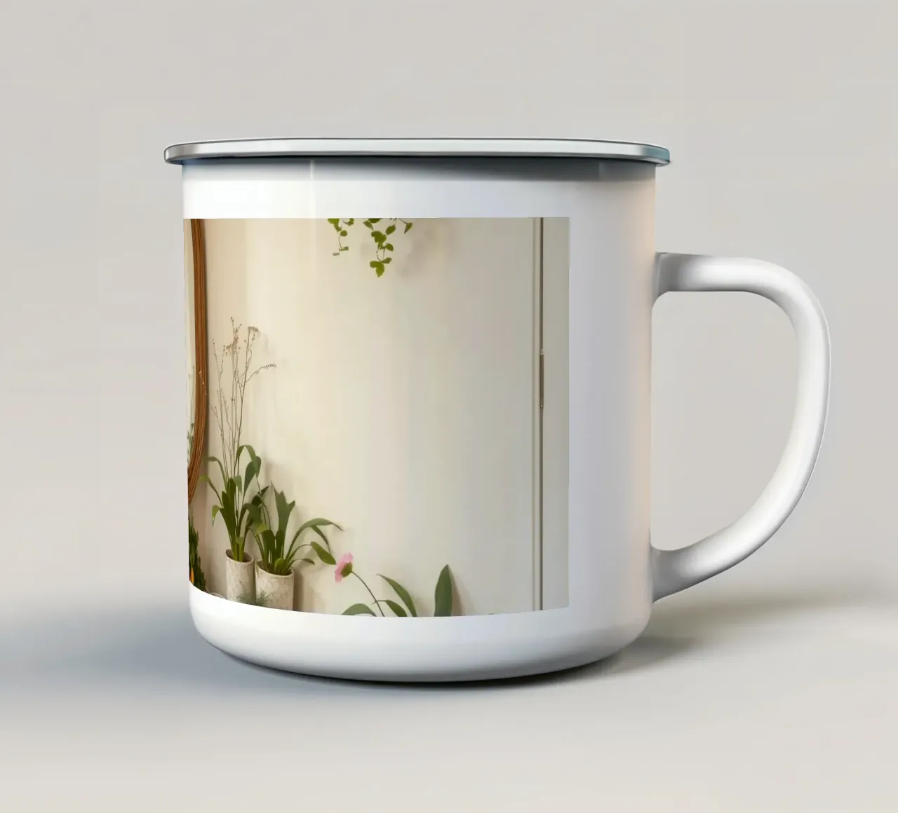 Accogliente spazio interno con piante e uno specchio decorativo tazza in smalto da DesignDoodle