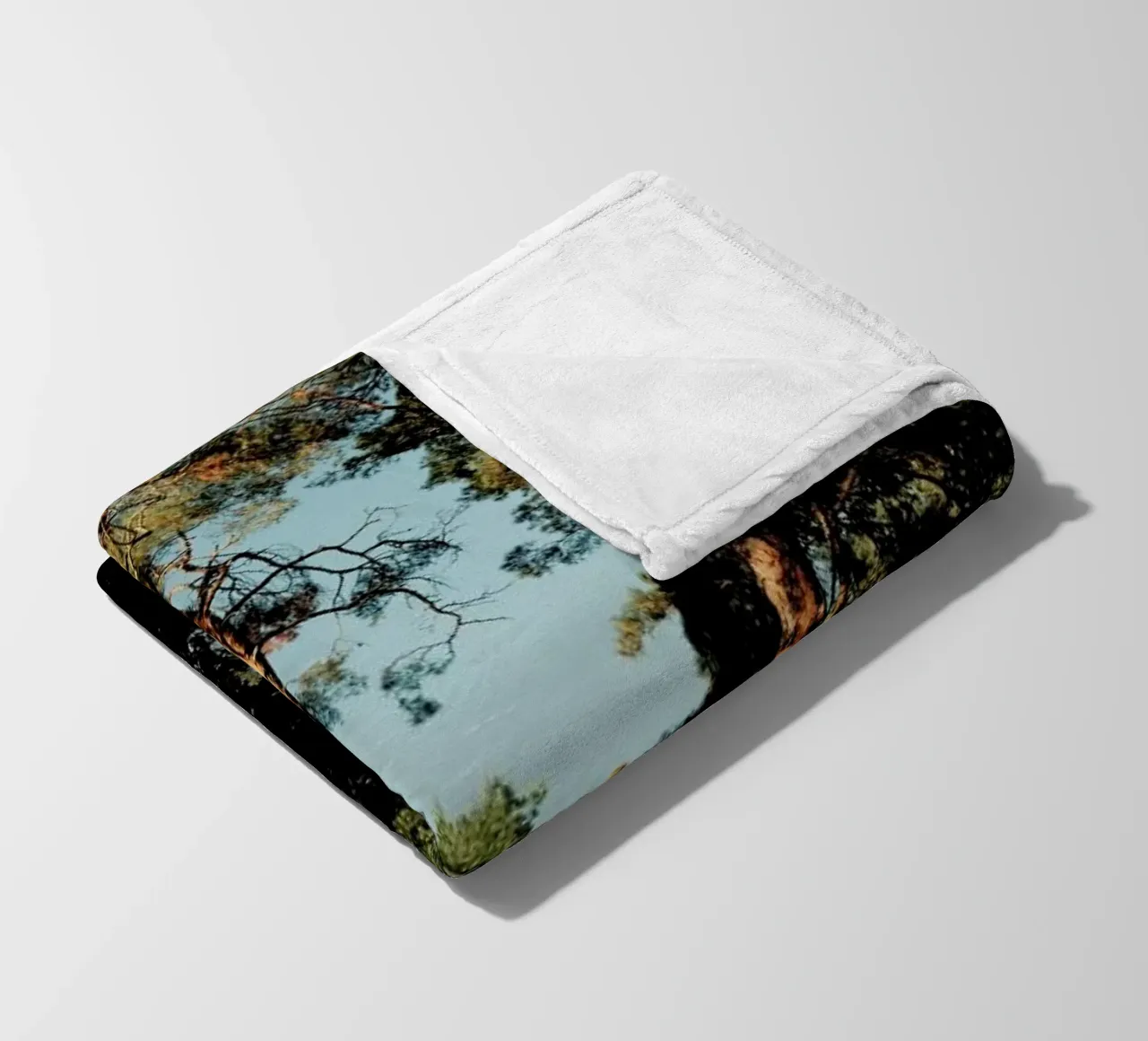 Trees At Sundown coperta in pile da Sebastian Hilgetag