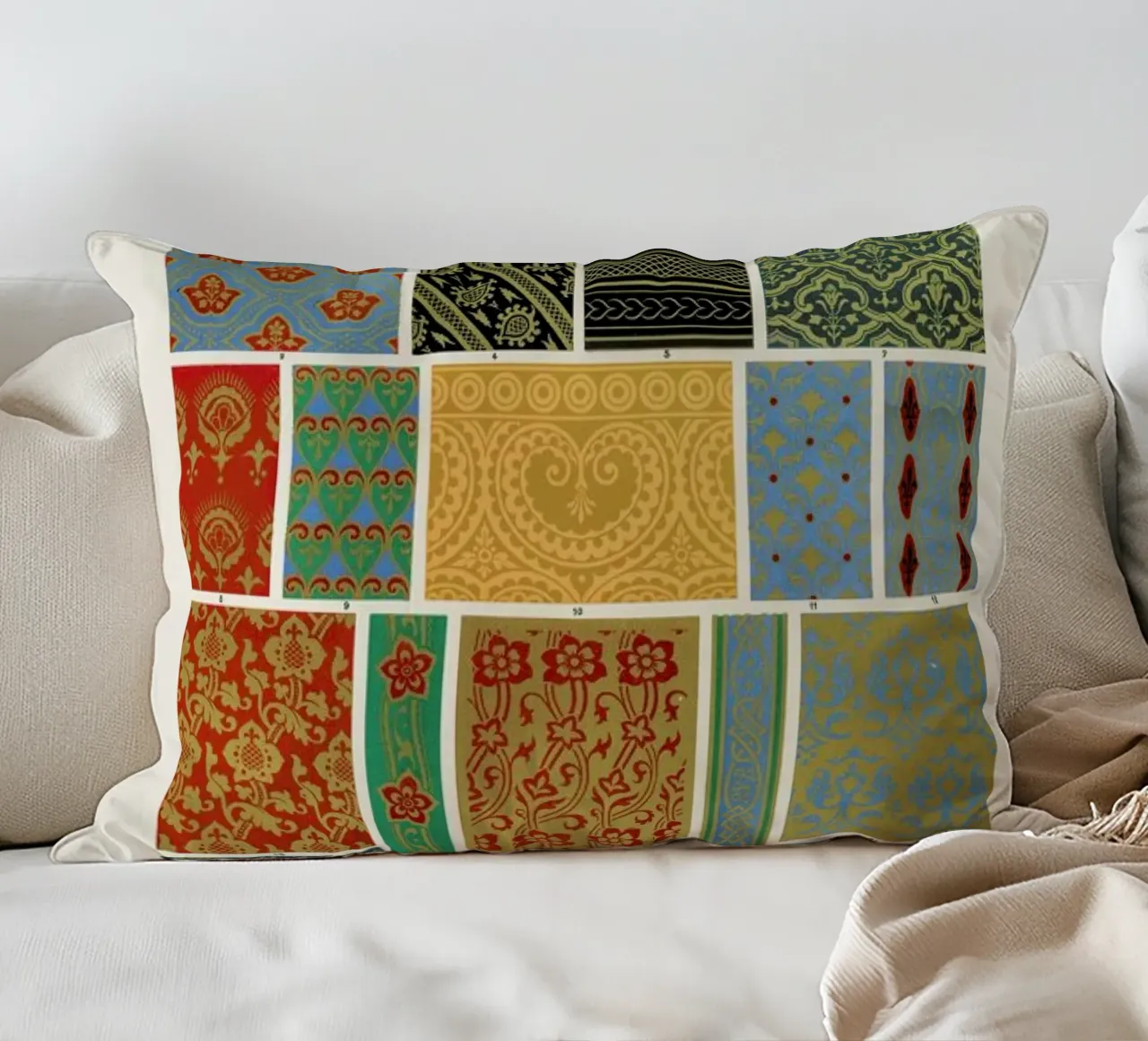 Racinet -  Medieval  Ornamental Pattern III cuscino da Vintage by JUNIQE