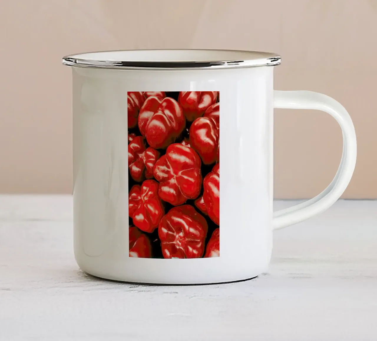 Paprika Love tazza in smalto da Sebastian Hilgetag