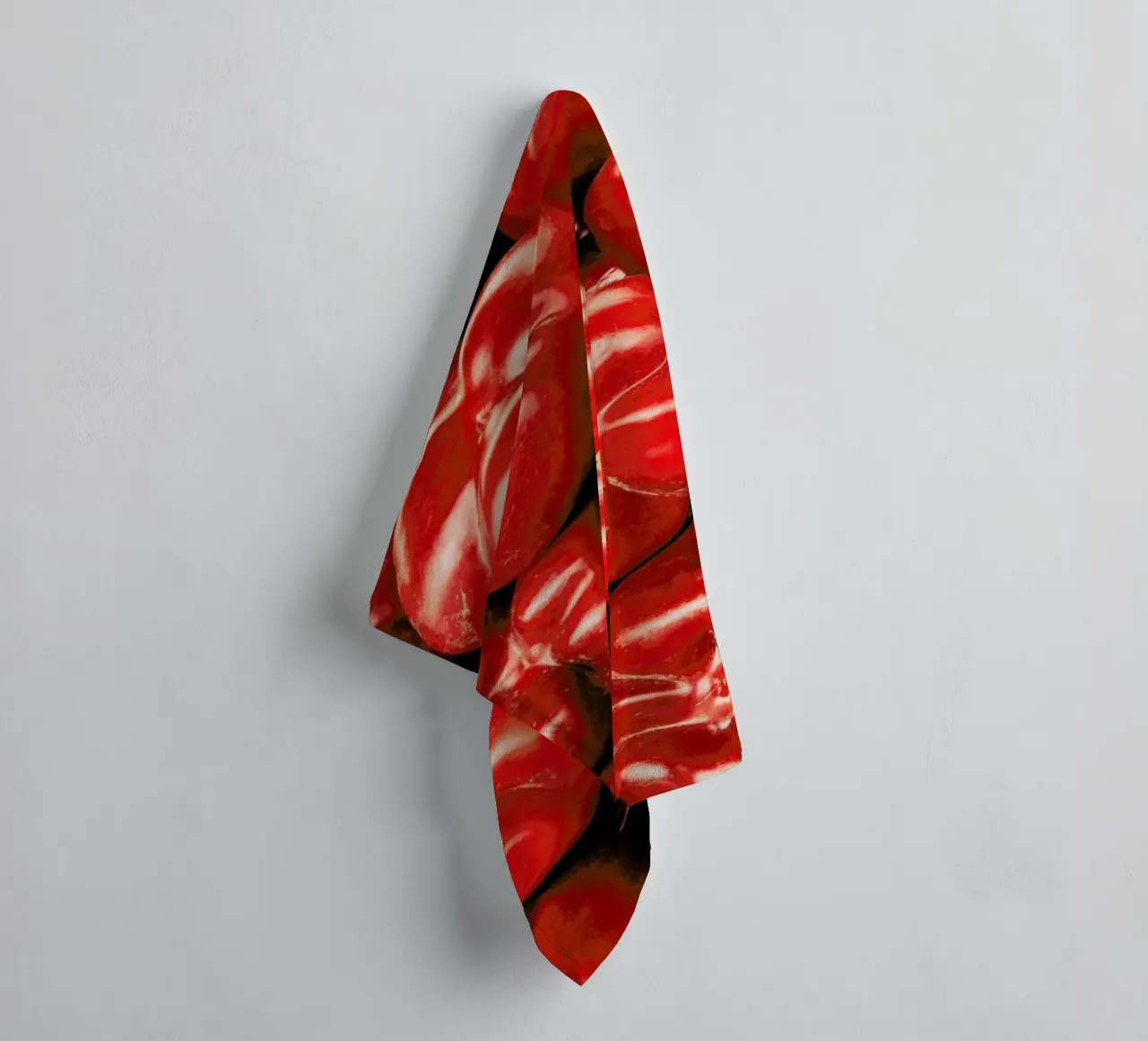 Paprika Love towel by Sebastian Hilgetag