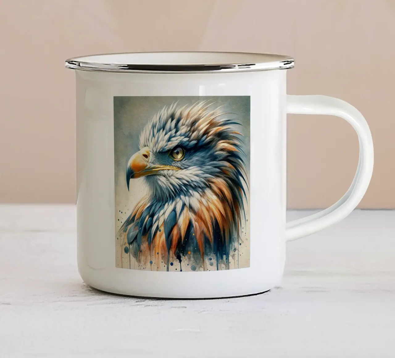Aquila dalle splendide piume tazza in smalto da Chromatic Fusion Studio