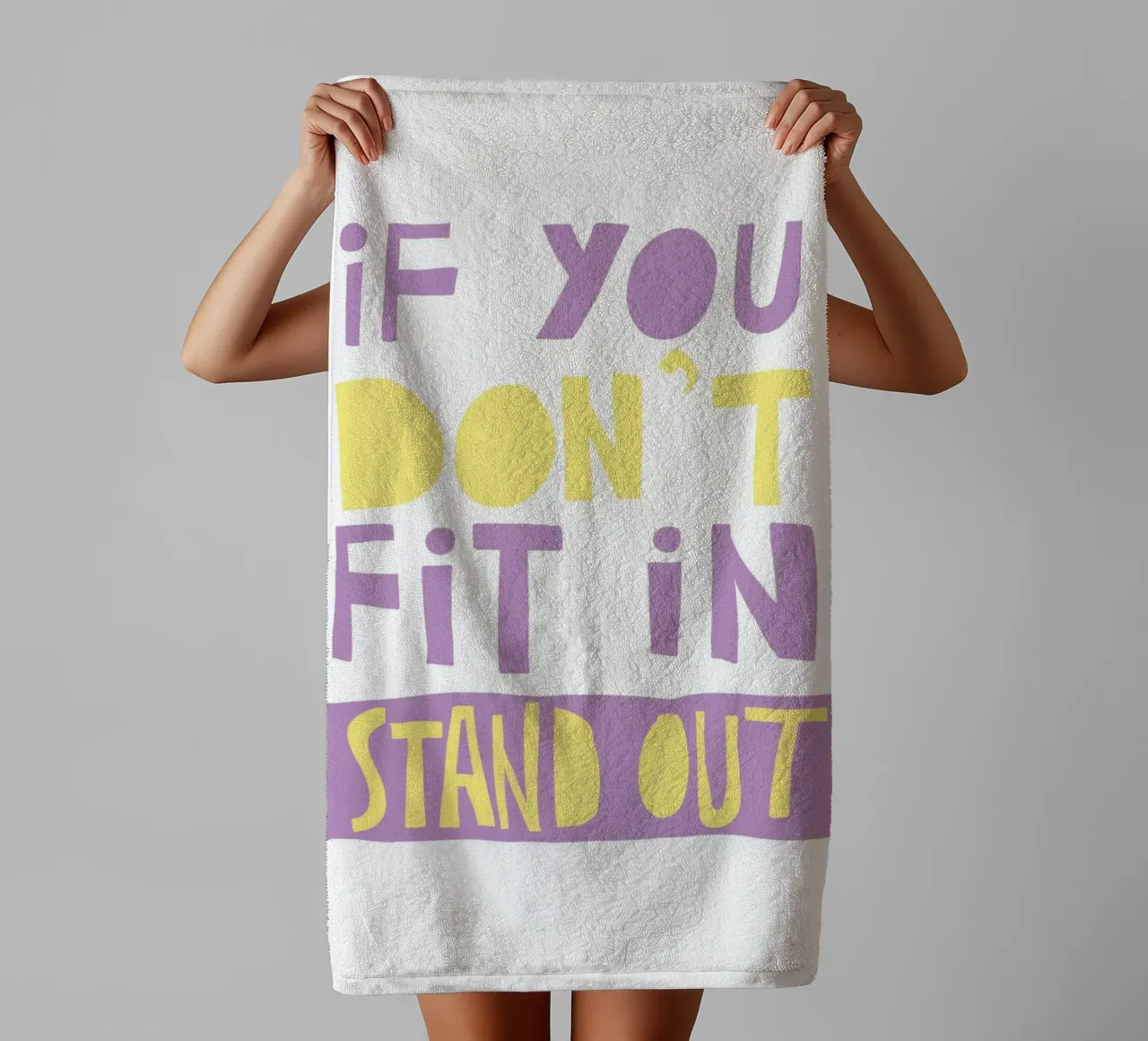 if you don't fit in stand out toalla de baño de fraeuleinvonfuchs