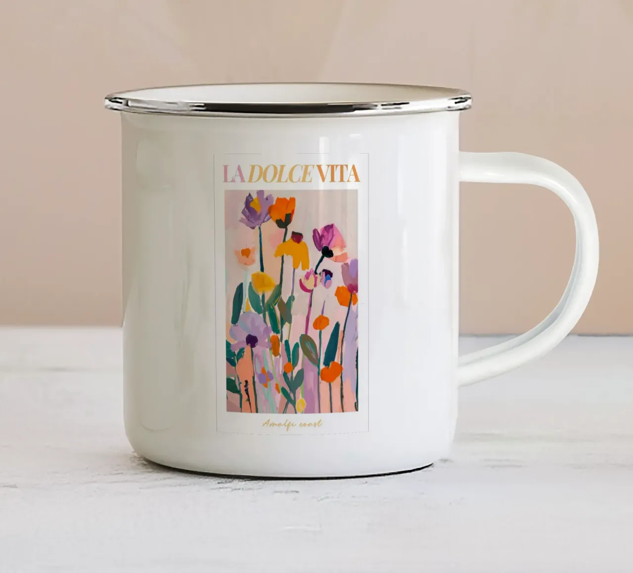 Abstracte bloemenprint, moderne bloemsierkunst, botanische print emaille mok van Boheme
