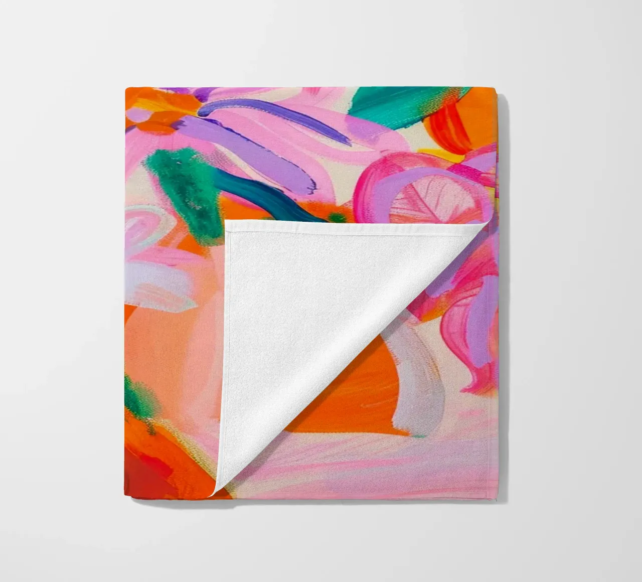Heldere bloemenprint, abstracte bloemenposter strandhanddoek van Boheme