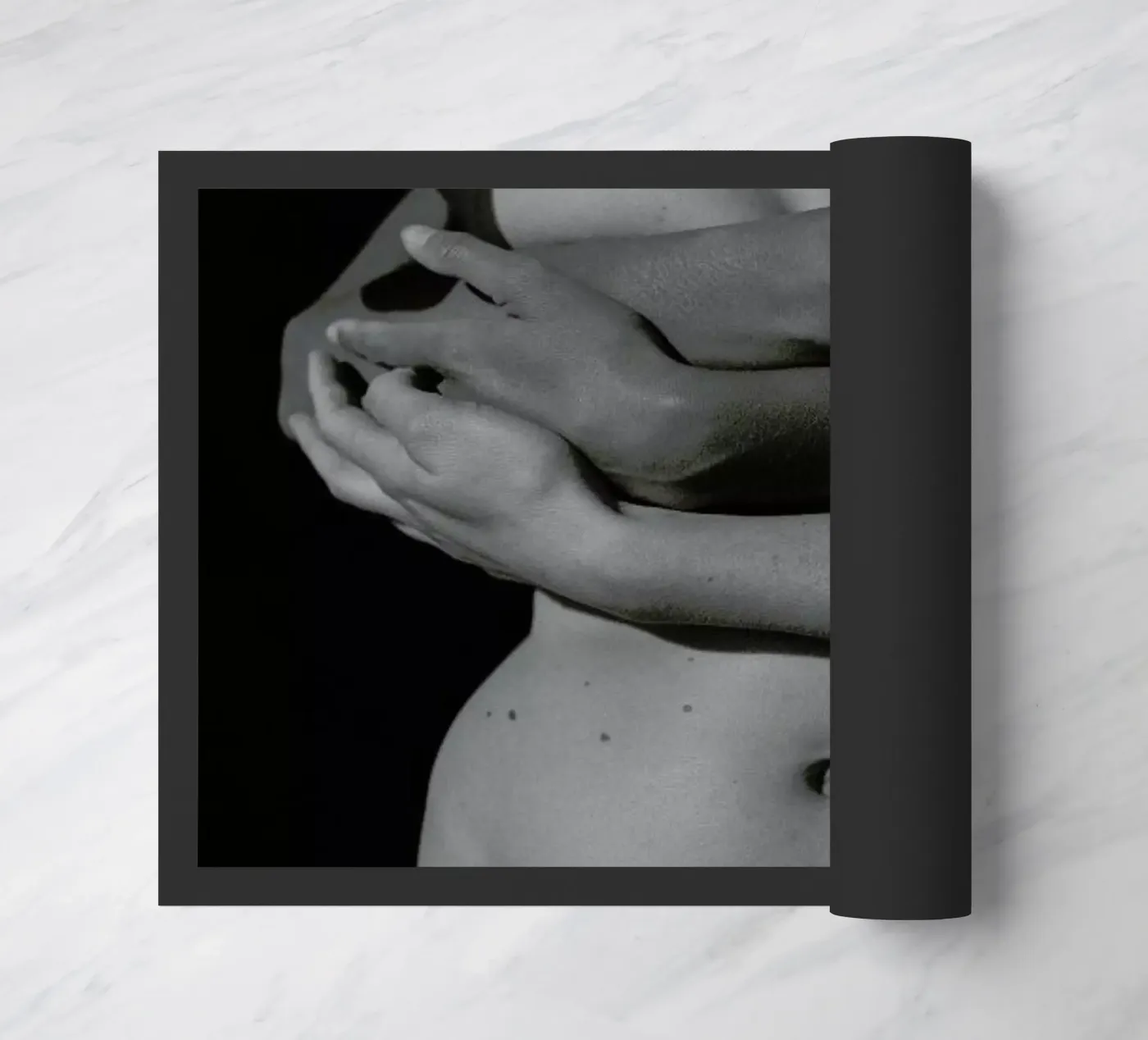 Holding zerbino da Chris Abatzis