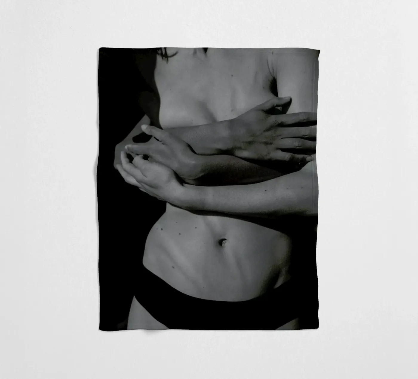 Holding Fleecedecke von Chris Abatzis