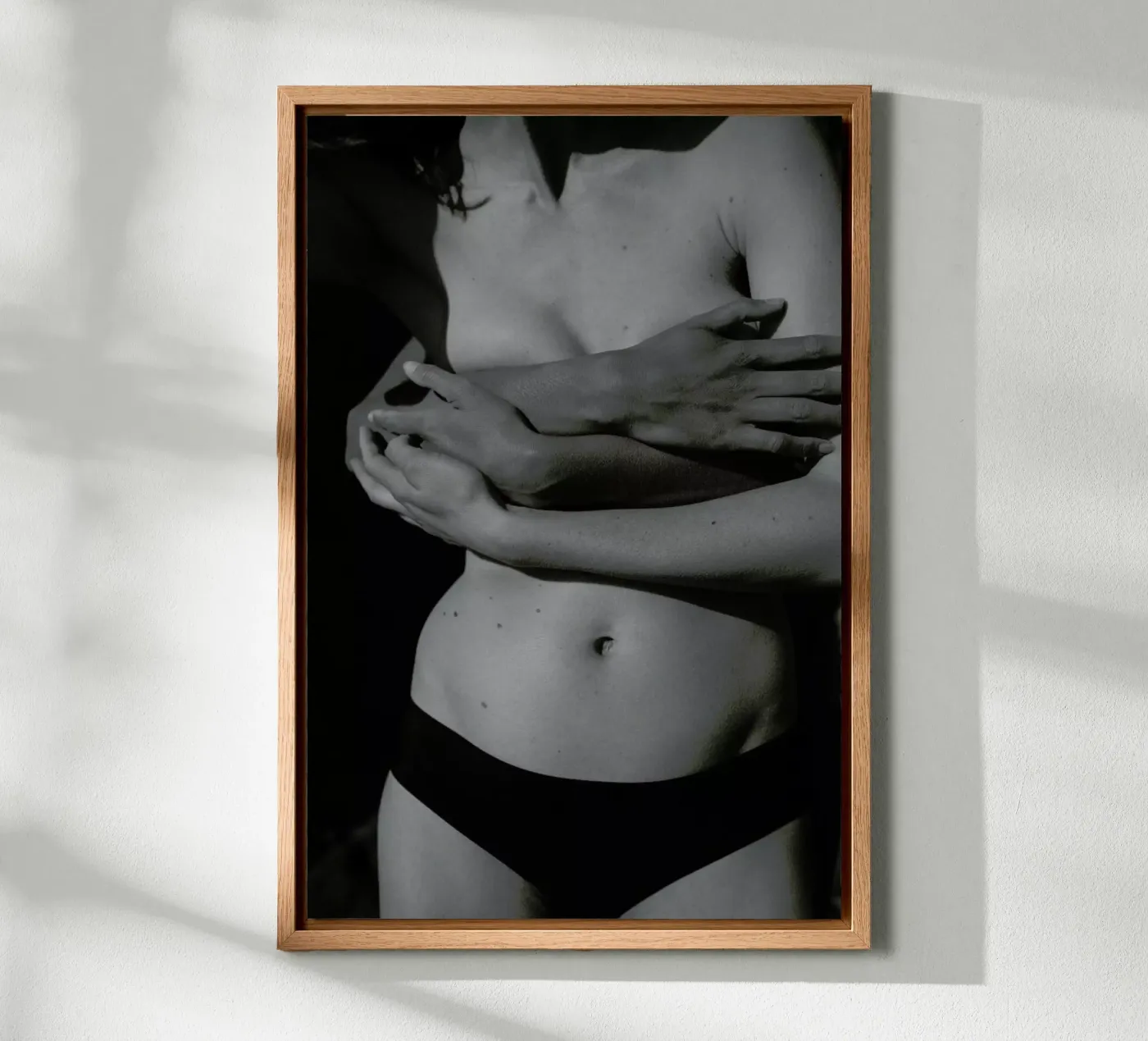 Holding forex plate by Chris Abatzis