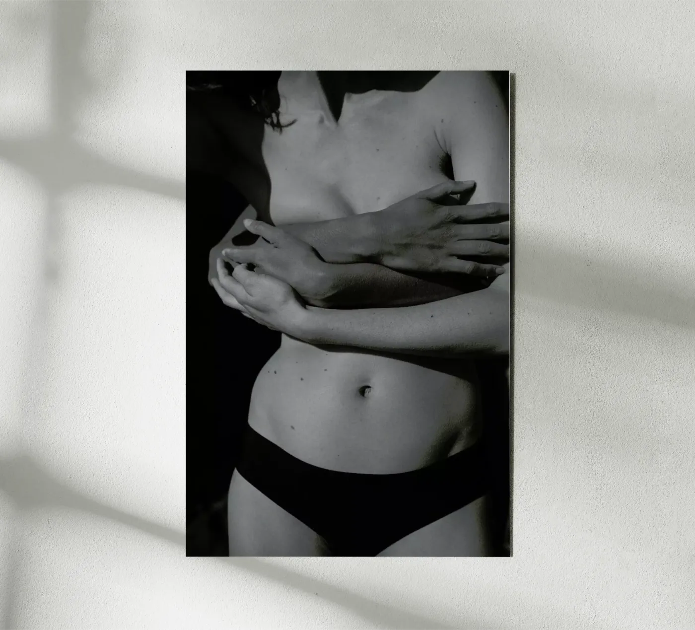 Holding forex plate by Chris Abatzis