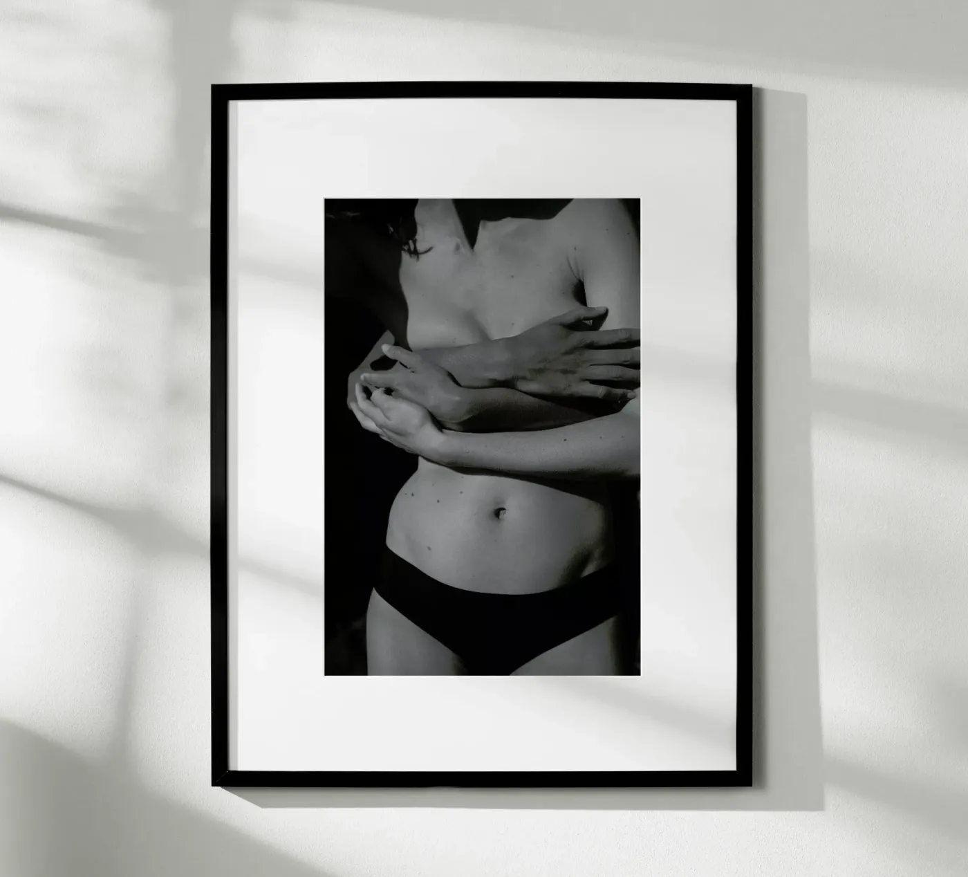 Holding poster van Chris Abatzis
