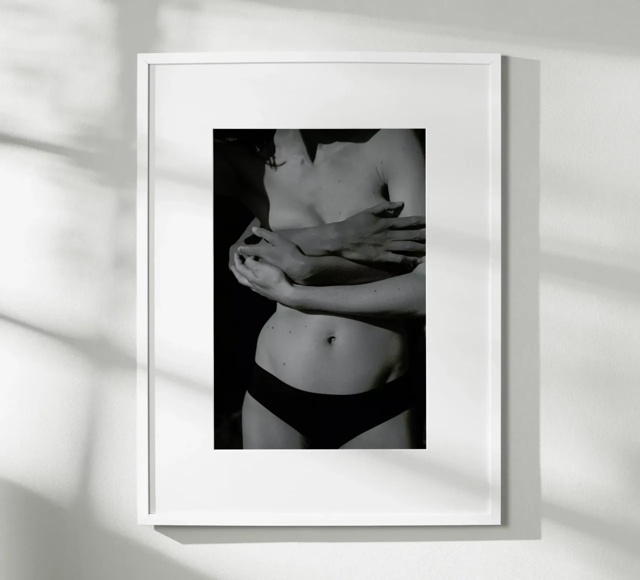 Holding poster da Chris Abatzis