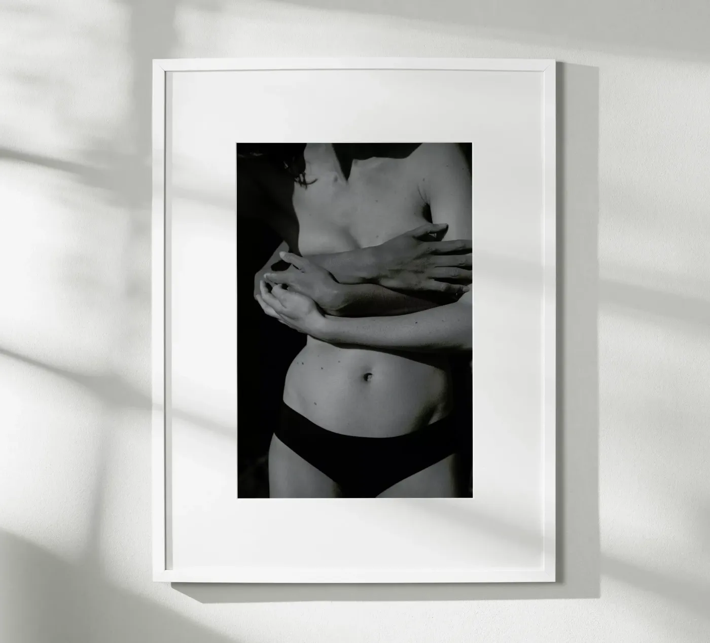 Holding poster van Chris Abatzis