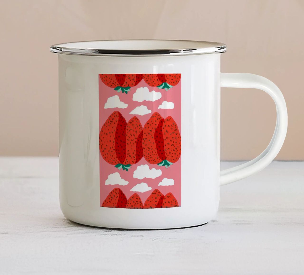 Strawberry tazza in smalto da Melanie Tintilier