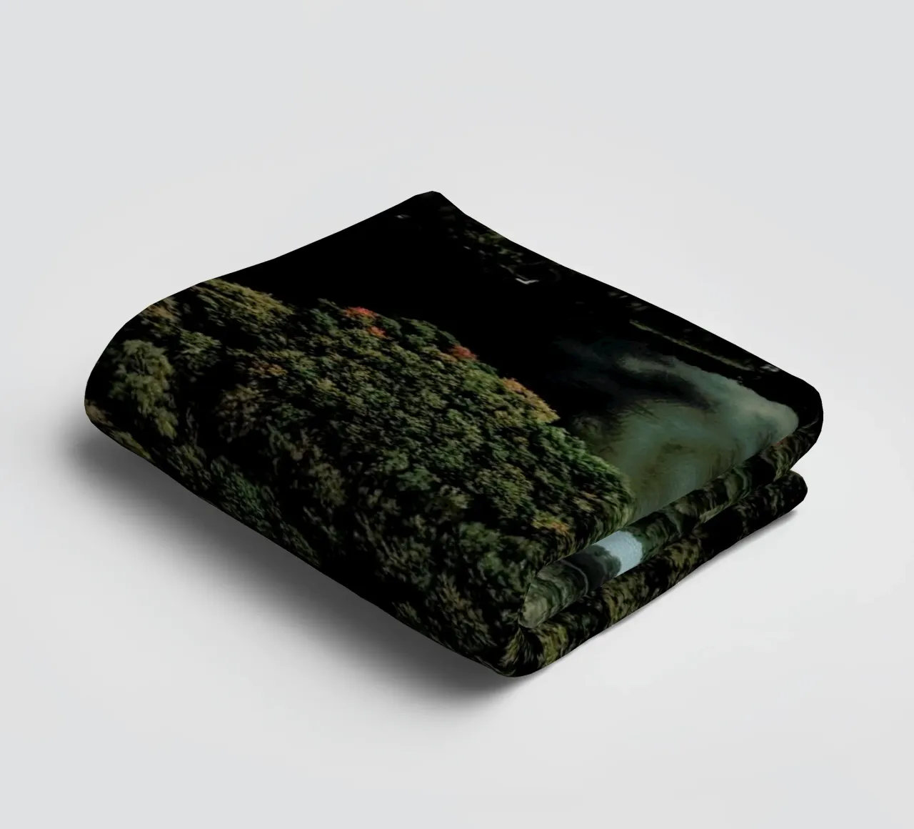 Beauty Of Nature towel by Sebastian Hilgetag