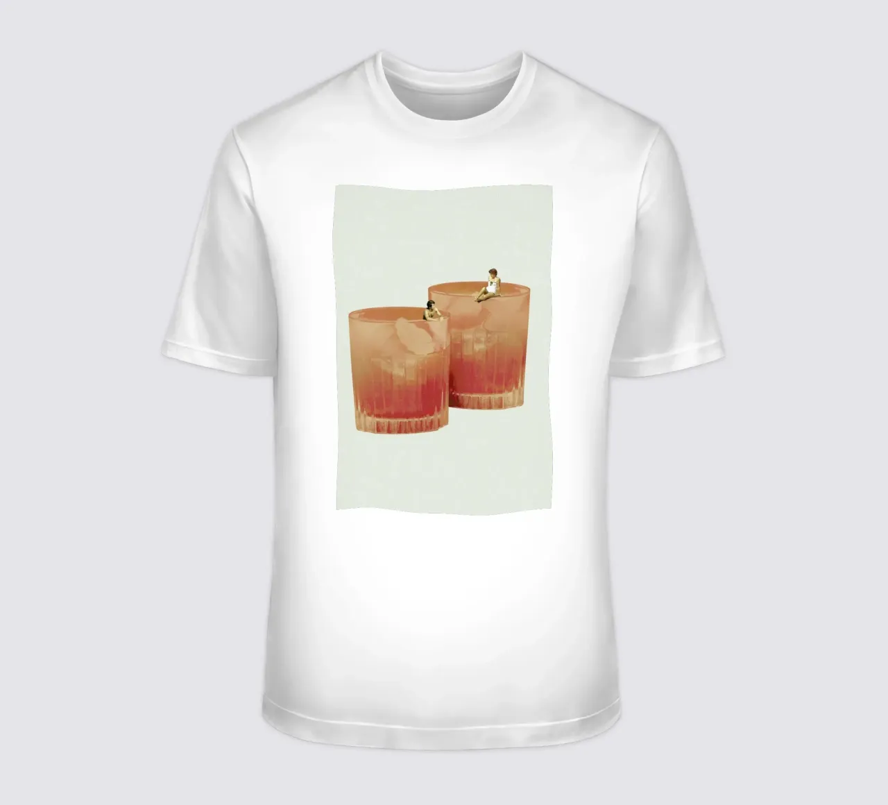 Holiday In A Glass 3 t-shirt da Maarten Léon
