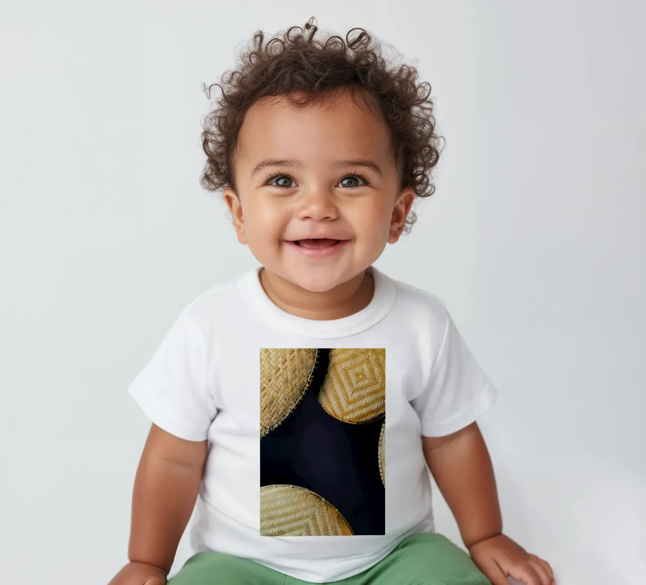 Complementary Pattern Baby T-Shirt von Sebastian Hilgetag