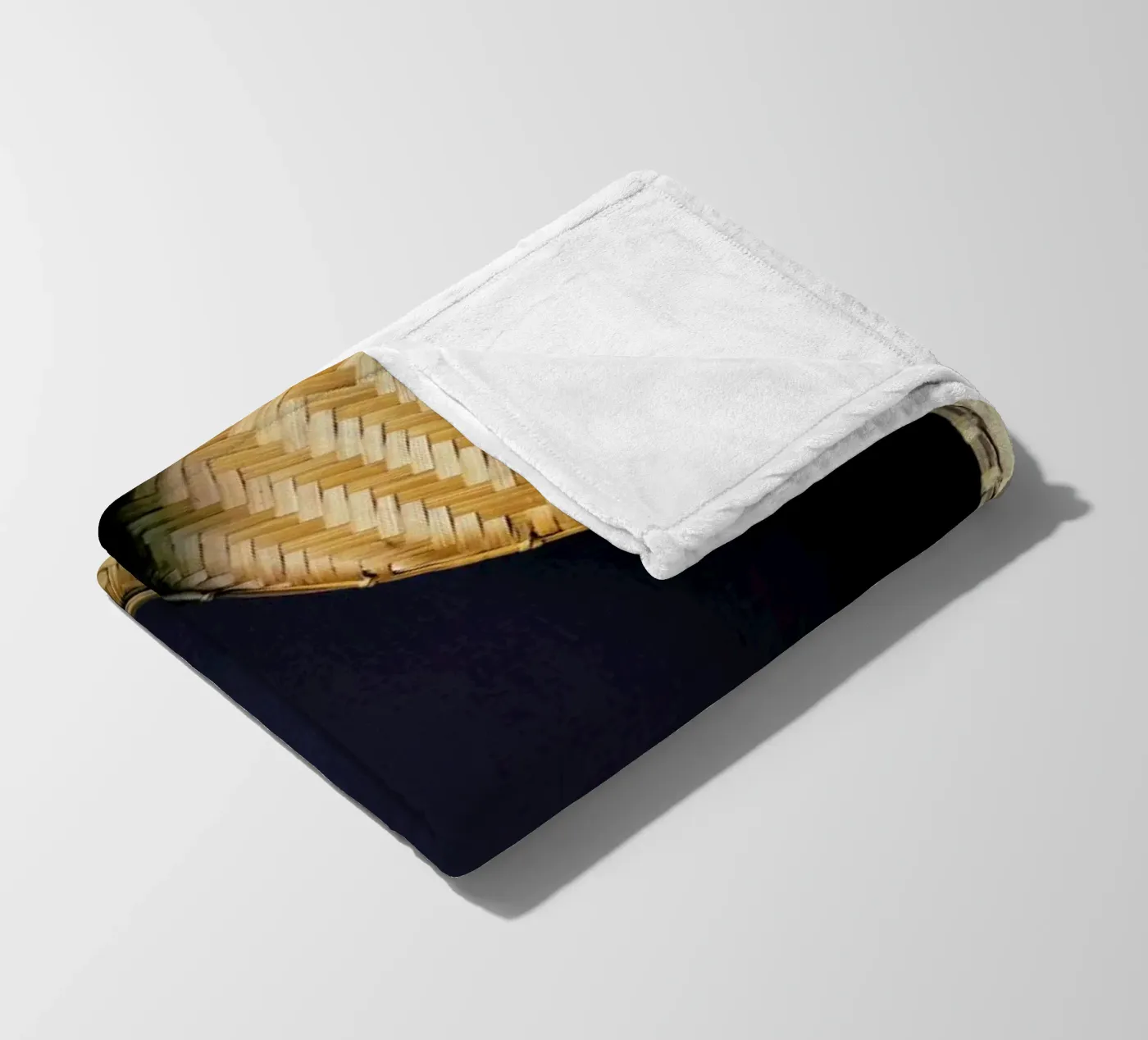 Complementary Pattern fleece blanket by Sebastian Hilgetag