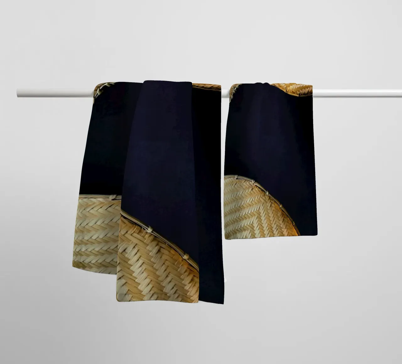 Complementary Pattern towel by Sebastian Hilgetag