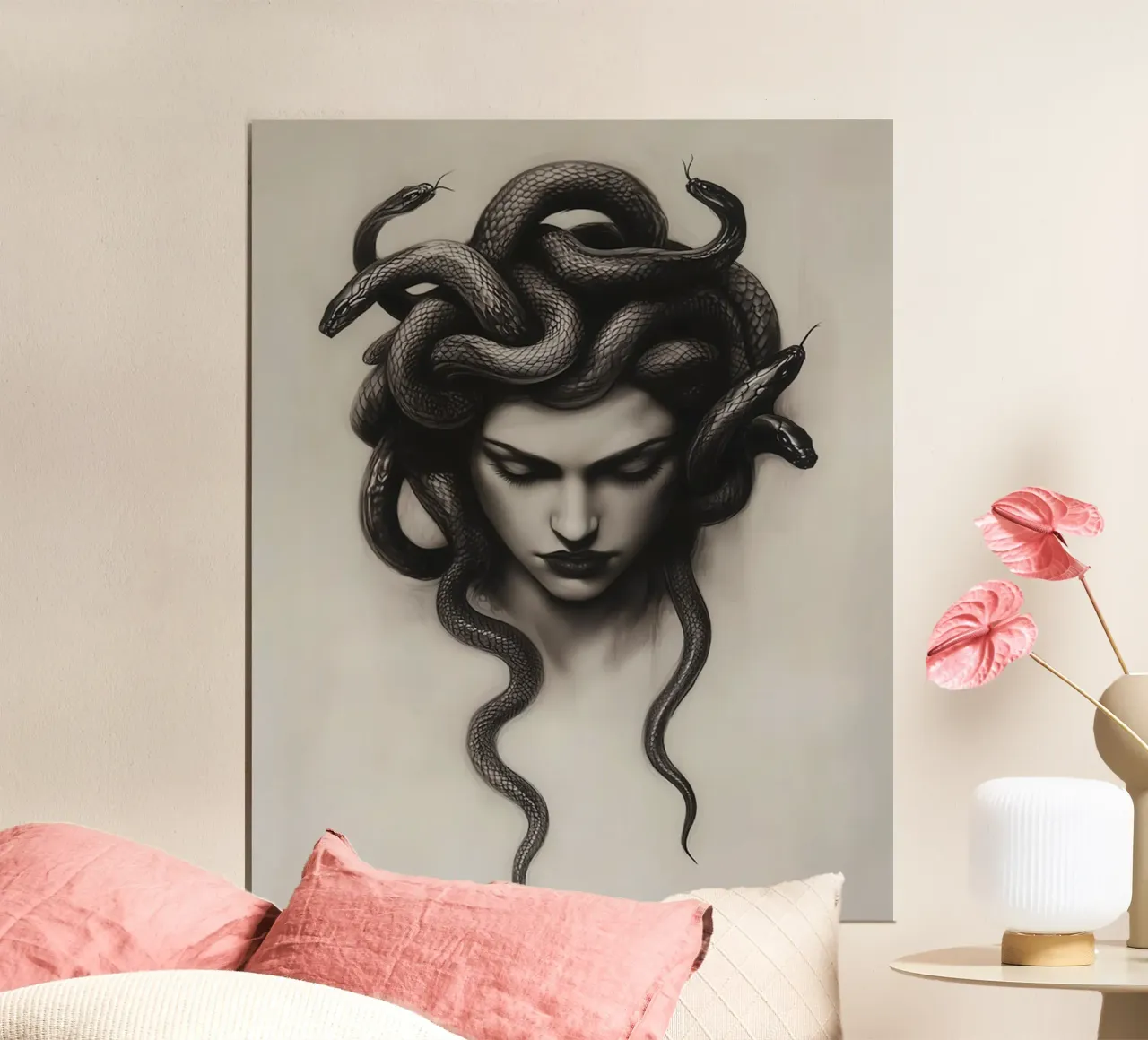 Ritratto di Medusa poster con telaio in legno da animals_studio