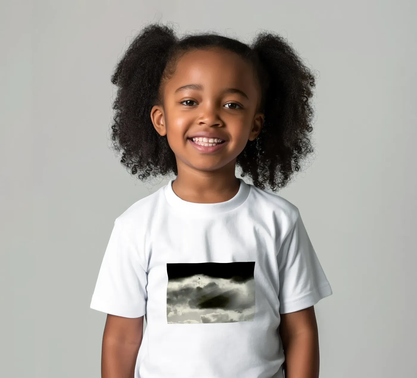 Two kinder t-shirt van Tal Paz-Fridman