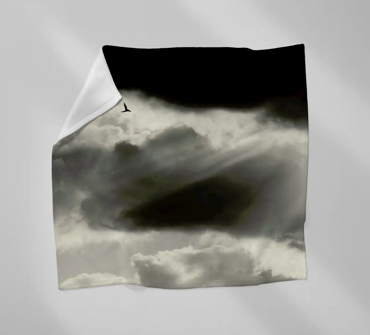 Two Fleecedecke von Tal Paz-Fridman